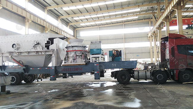 1654575326621402.jpg 輪胎式圓錐移動(dòng)破碎站